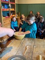 Primary 5 Visit Palace Stables for Apple Week